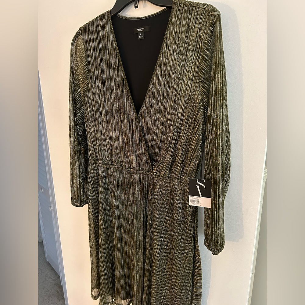 BRAND NEW Vera Wang holiday dress